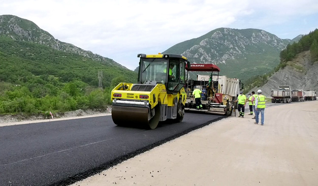 Raporti i Moodys: PPP rrezik fiskal, varesi e larte e qeverise shqiptare ndaj tyre